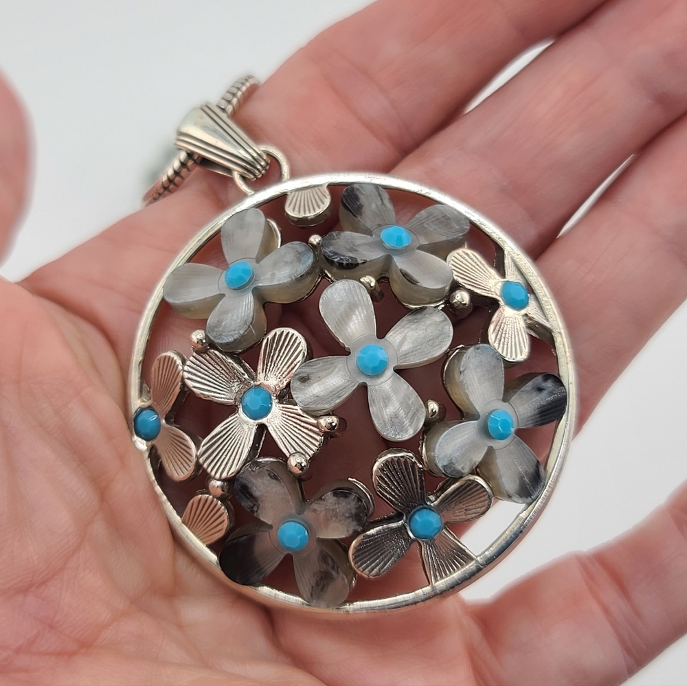 $68 Brighton "Eden's Garden" Asian Influenced Floral Blossoms Round Pendant 🌺 - Picture 8 of 10